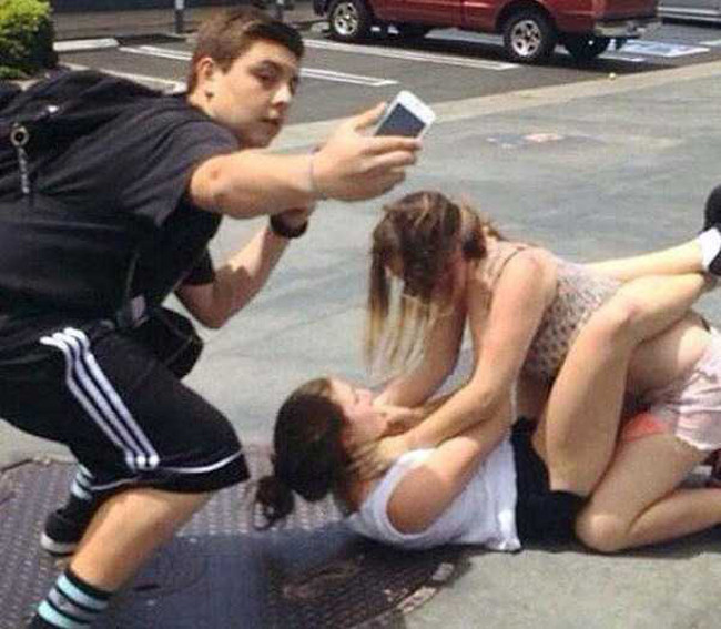 Nhiếp ảnh gia "lăn xả" chụp ảnh... cười hình ảnh 6 nhiep anh gia "lan xa" chup anh... cuoi hinh anh 6