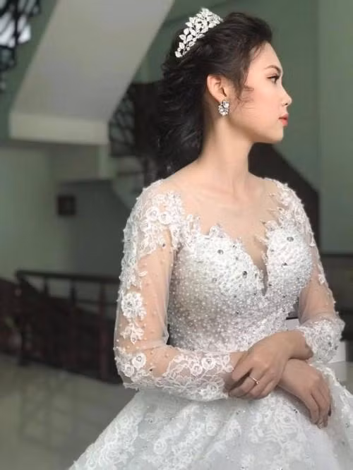 co dau xinh dep trong dam cuoi khung o vinh phuc, dung rap da mat 1 ty dong hinh anh 4