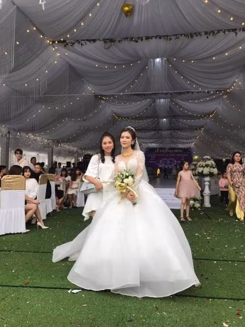 co dau xinh dep trong dam cuoi khung o vinh phuc, dung rap da mat 1 ty dong hinh anh 3