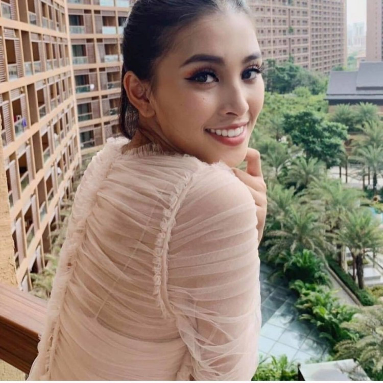 Và là phần thi quan trọng quyết định rất lớn đến điểm số cũng như kết quả chung cuộc cuộc thi. Đại diện Việt Nam gặp bất lợi khá lớn khi vốn ngoại ngữ còn hạn chế, khả năng thuyết trình, hùng biện còn “non