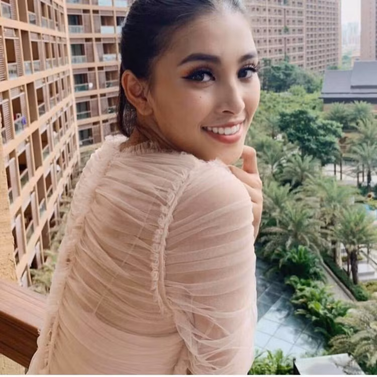 Và là phần thi quan trọng quyết định rất lớn đến điểm số cũng như kết quả chung cuộc cuộc thi. Đại diện Việt Nam gặp bất lợi khá lớn khi vốn ngoại ngữ còn hạn chế, khả năng thuyết trình, hùng biện còn “non