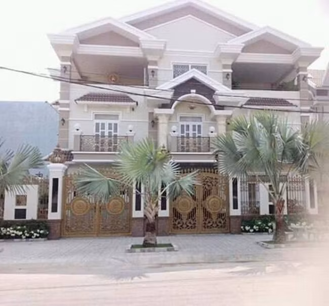 37 tuổi, Ưng Hoàng Phúc giàu có thế nào khi cầu hôn mẹ đơn thân nóng bỏng?-3