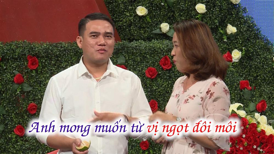 Sốc với cặp đôi hẹn hò tình cảm như chốn không người trên sóng truyền hình-5
