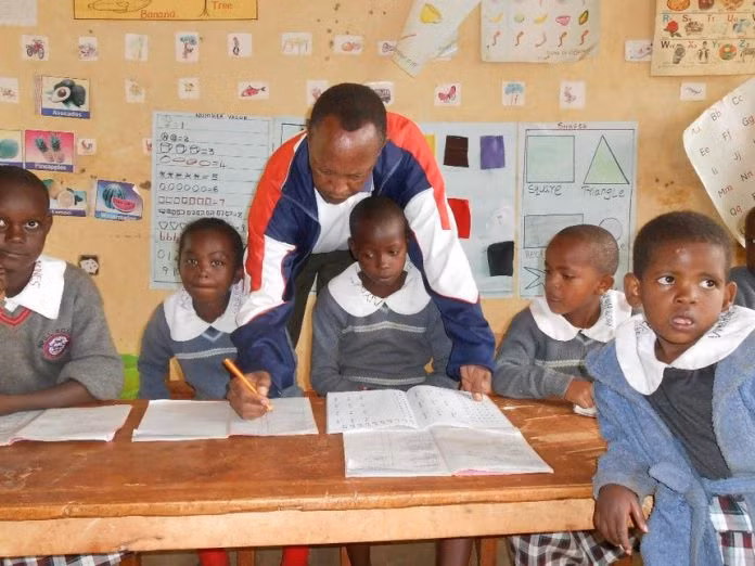 Trong một lớp tiểu học tại Kenya