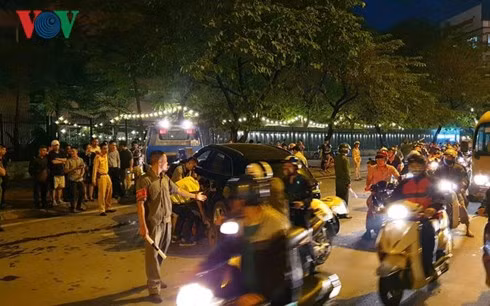 tai xe audi tong lien hoan giua pho ha noi hinh 1