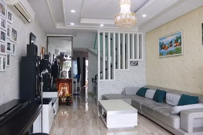 37 tuổi, Ưng Hoàng Phúc giàu có thế nào khi cầu hôn mẹ đơn thân nóng bỏng?-5