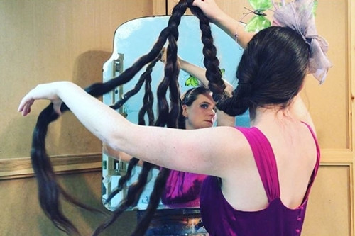 Tóc dài, đẹp đáng kinh ngạc dù 14 năm không gội đầu hình ảnh 5 toc dai, dep dang kinh ngac du 14 nam khong goi dau hinh anh 5