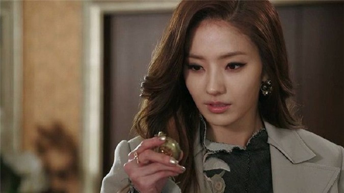 Phát hiện tin nhắn “thả thính” của tiểu tam, vợ bỏ 2 thứ vào ví chồng và chờ “kịch hay“ ảnh 1 Phát hiện tin nhắn mời gọi của nhân tình, vợ đút ngay 2 thứ vào ví chồng và chờ kịch-2