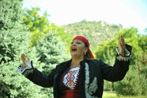 Nữ danh ca Smilyana Zaharieva.