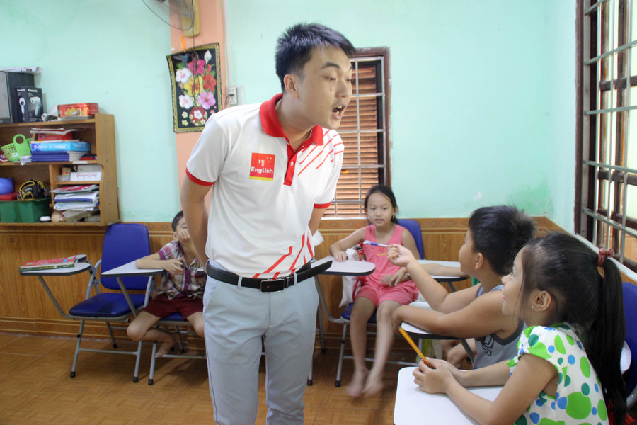 Lớp học 1 đô mang tiếng Anh về làng ảnh 2 Lớp học 1 đô mang tiếng Anh về làng