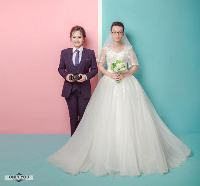 Vô tình cho số điện thoại ở đám cưới, chàng trai có vợ sau 99 ngày yêu ảnh 2 Vô tình cho số điện thoại ở đám cưới, chàng trai có vợ sau 99 ngày yêu ảnh 2