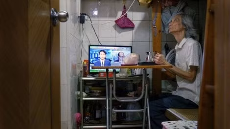 Những cặp vợ chồng không thể ở cùng nhau tại Hồng Kông ảnh 1