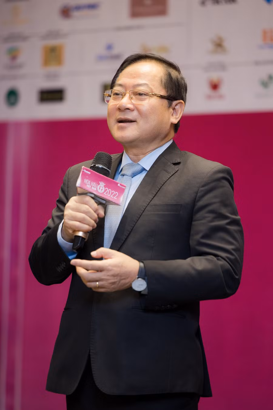 Nhà báo Lê Xuân Sơn, Tổng biên tập báo Tiền Phong, Trưởng Ban tổ chức cuộc thi – Trưởng ban Giám khảo Hoa hậu Việt Nam 2022.