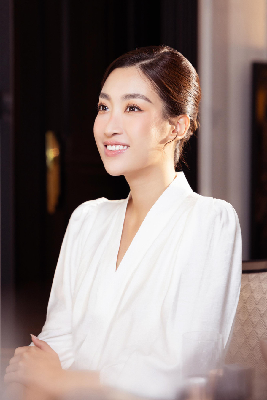 Cô đăng quang Hoa hậu Việt Nam 2016, vào top 40 và đoạt danh hiệu Người đẹp nhân ái ở Miss World 2017. Cô đăng quang Hoa hậu Việt Nam 2016, vào top 40 và đoạt danh hiệu Người đẹp nhân ái ở Miss World 2017.