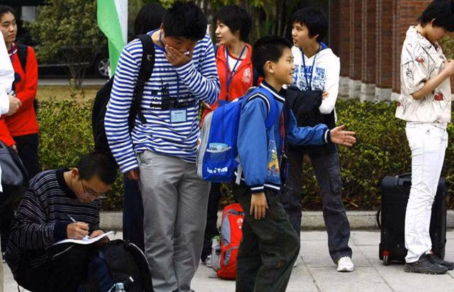 con 7 tuoi moi hoc tieu hoc, di duoc 3 ngay giao vien khong nhan vi ly do bat ngo - 7