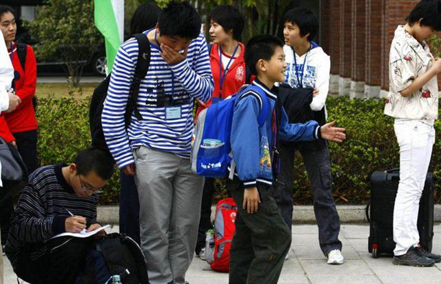 Cậu bé 7 tuổi mới học tiểu học, đi được 3 ngày giáo viên không nhận vì lý do bất ngờ ảnh 5 con 7 tuoi moi hoc tieu hoc, di duoc 3 ngay giao vien khong nhan vi ly do bat ngo - 7