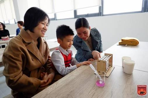 STEM là những điều rất gần gũi với trẻ trong đời sống. STEM là những điều rất gần gũi với trẻ trong đời sống.