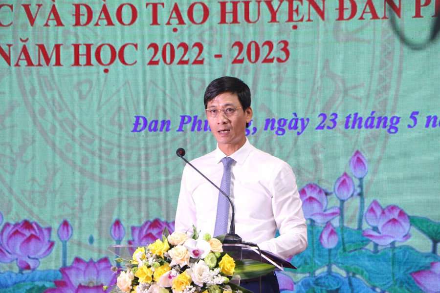 Ông Lê Thanh Nam - Phó Bí thư huyện ủy, Chủ tịch UBND huyện Đan Phượng phát biểu tại buổi lễ. Ông Lê Thanh Nam - Phó Bí thư huyện ủy, Chủ tịch UBND huyện Đan Phượng phát biểu tại buổi lễ.