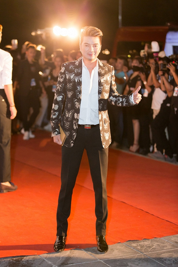 Bất ngờ hành động lạ của Đàm Vĩnh Hưng khi ghé thăm nhà Mỹ Tâm ở Đà Nẵng ảnh 6 5-1108