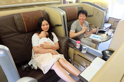 Đang hạnh phúc bên Phan Như Thảo, đại gia Đức An vẫn “tan nát cõi lòng” vì chuyện này ảnh 7 Hạnh phúc bên Phan Như Thảo, đại gia Đức An vẫn rơi lệ khi nghĩ về gia đình tan đàn xẻ nghé-8