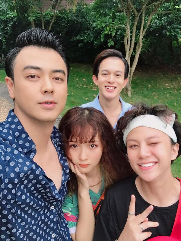 Chân dung gái xinh chen giữa "cặp đôi chim ri" Bảo - Dương trong Về nhà đi con ảnh 3 Gái xinh gây chú ý vì ”chen giữa” cặp đôi chim ri.