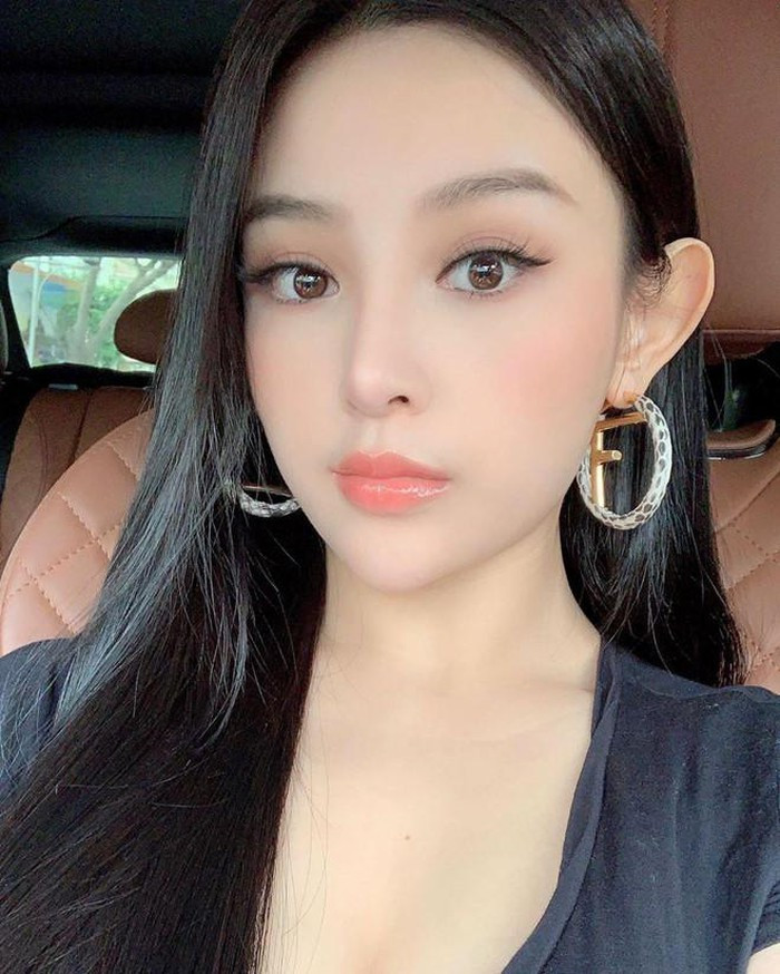 Dàn hot girl Việt đã xinh tự nhiên vẫn phẫu thuật thẩm mỹ ảnh 3 Dàn hot girl Việt đã xinh tự nhiên vẫn phẫu thuật thẩm mỹ ảnh 3