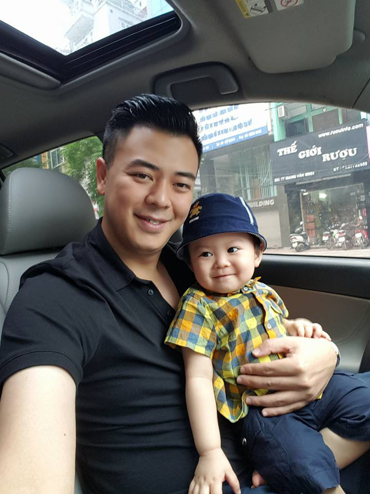 vẻ điển trai của chú quốc "đa tình" trong "về nhà đi con" hình 10 ve dien trai cua chu quoc "da tinh" trong "ve nha di con" hinh 10