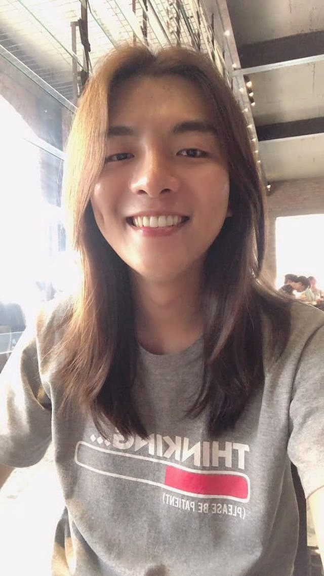 Chuyện cảm động về anh chàng 9x nuôi tóc dài như thiếu nữ ảnh 7 Chuyện cảm động về anh chàng 9x nuôi tóc dài như thiếu nữ - ảnh 7