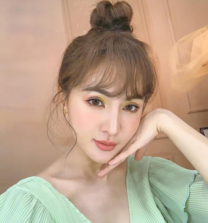 Dàn hot girl Việt đã xinh tự nhiên vẫn phẫu thuật thẩm mỹ ảnh 6 Dàn hot girl Việt đã xinh tự nhiên vẫn phẫu thuật thẩm mỹ ảnh 6