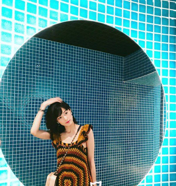 Tình cũ Cường Đô la vừa kết hôn, Hạ Vi bất ngờ “lột xác” xinh không tưởng ảnh 3 tinh cu cuong do la vua ket hon, ha vi da chiem song mang voi nhan sac “khong tuong” - 5