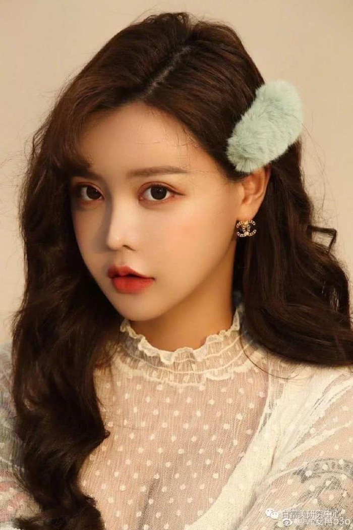 Lộ mặt thật gây choáng váng của nhiều hotgirl Trung Quốc ảnh 4