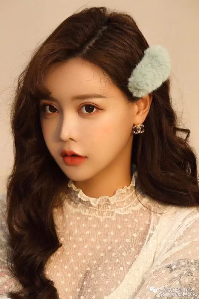 Lộ mặt thật gây choáng váng của nhiều hotgirl Trung Quốc ảnh 4