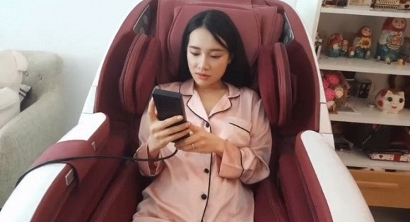 Hành trình giấu bụng bầu gian khổ của Nhã Phương ảnh 10 Hành trình giấu bụng bầu gian khổ của Nhã Phương ảnh 10