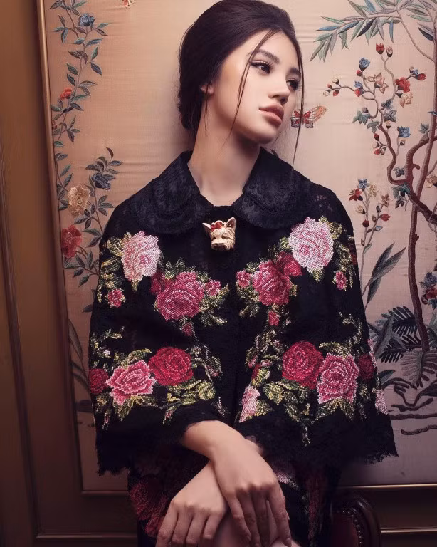 Căn hộ của Hoa hậu Việt duy nhất có tên trong hội Rich Kids of Vietnam, nhìn thấy thứ trong phòng thay đồ mới sốc - Ảnh 2.