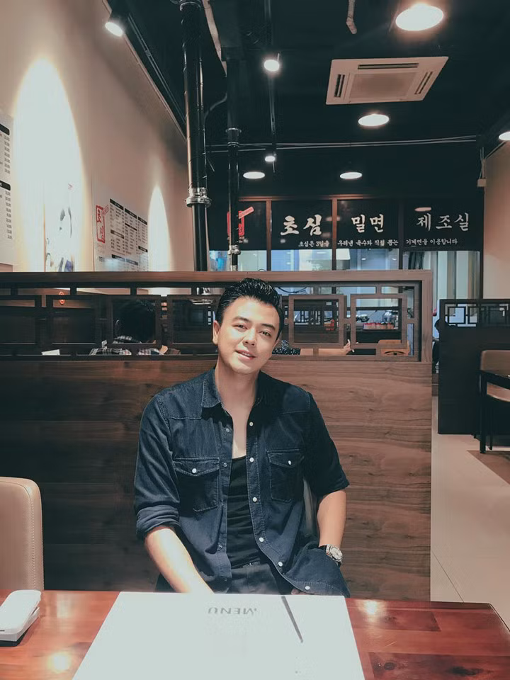 ve dien trai cua chu quoc "da tinh" trong "ve nha di con" hinh 7