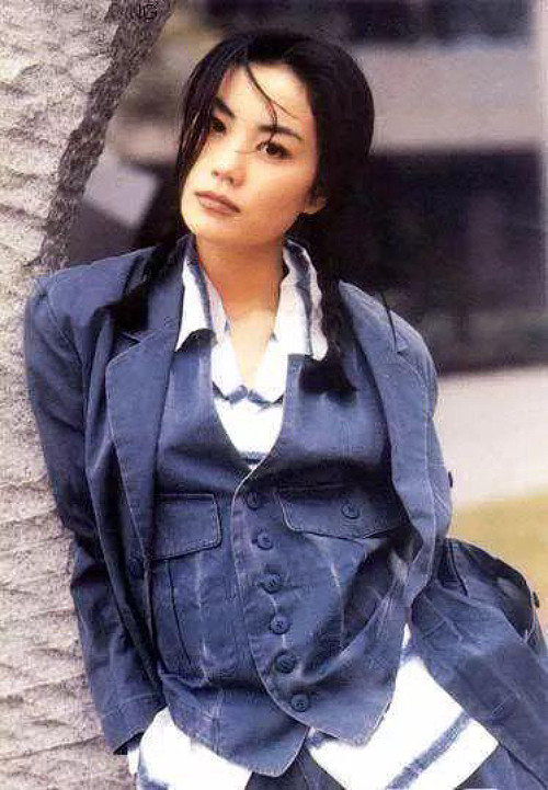 Nhan sắc Vương Phi thời trẻ... Vương Phi lộ nhiều bằng chứng dao kéo - 3