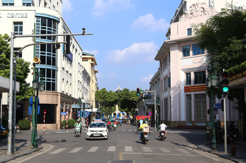 hình ảnh tràng tiền - phố sang hà nội xưa và nay hình 2 hinh anh trang tien - pho sang ha noi xua va nay hinh 2