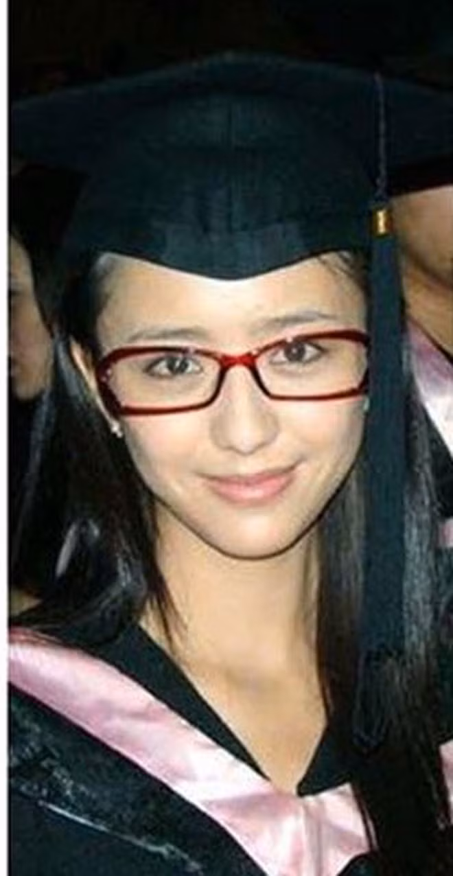 Bất ngờ với ảnh thời đi học của sao Hoa ngữ: Hồ Ca, Huỳnh Hiểu Minh khác hoàn toàn hiện tại, Chung Hán Lương, Phạm Băng Băng vẫn đẹp xuất sắc từ bé-19