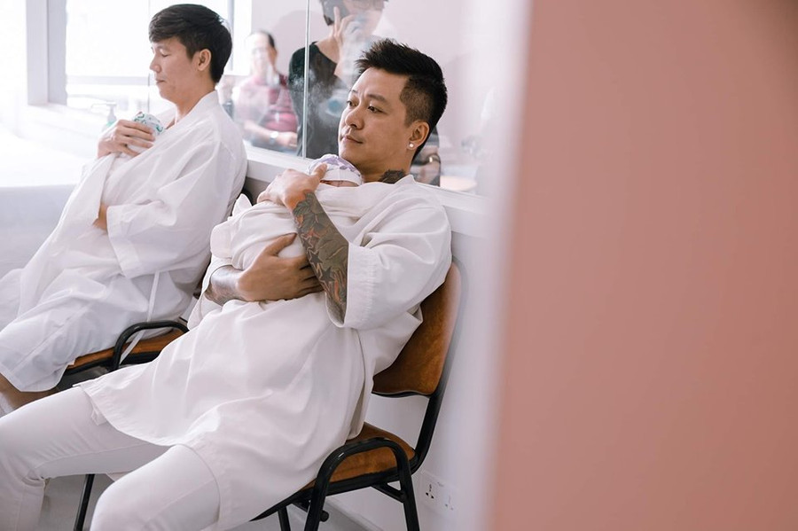 Tuấn Hưng làm lộ thông tin “vợ chồng Lý Hải vừa chào đón con thứ 5“? ảnh 3 Tuấn Hưng làm lộ thông tin “vợ chồng Lý Hải vừa chào đón con thứ 5“? ảnh 3