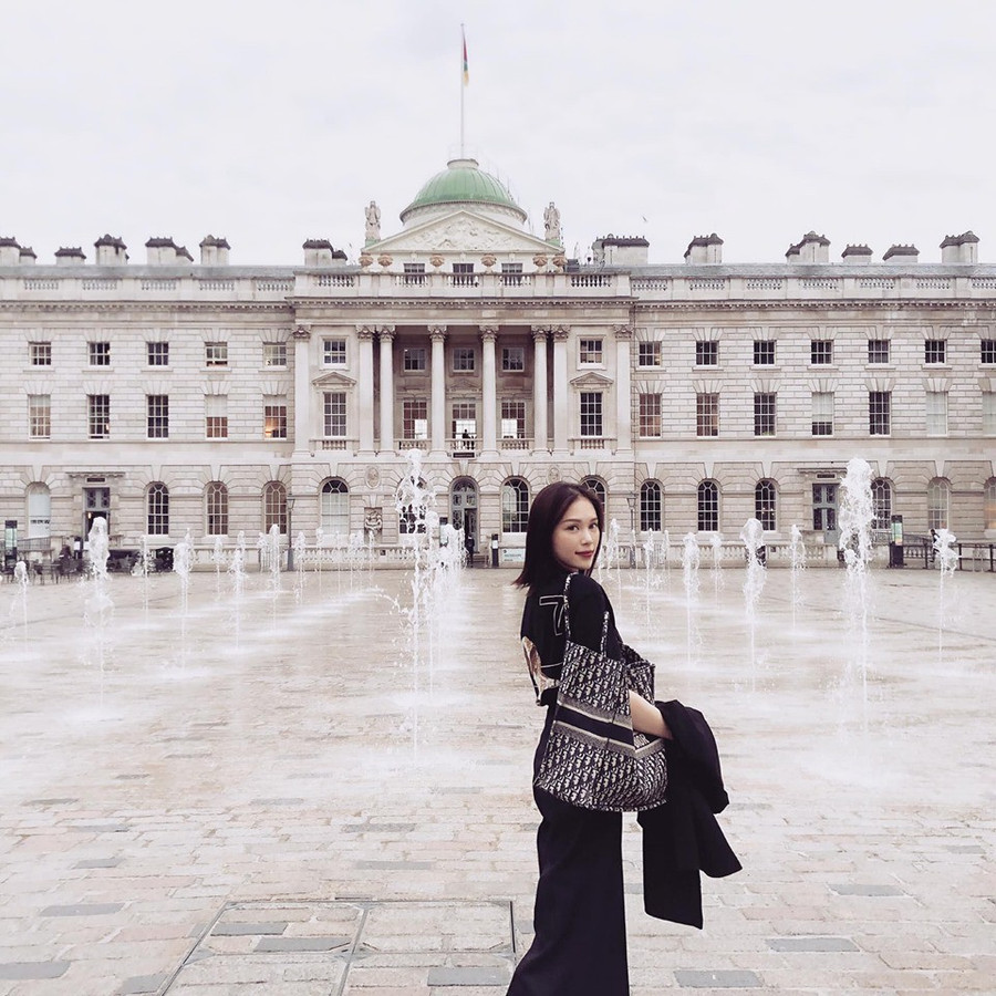 Cuộc sống sang chảnh của “ngọc nữ” 9X bị đồn là bạn gái mới của em chồng Hà Tăng ảnh 15