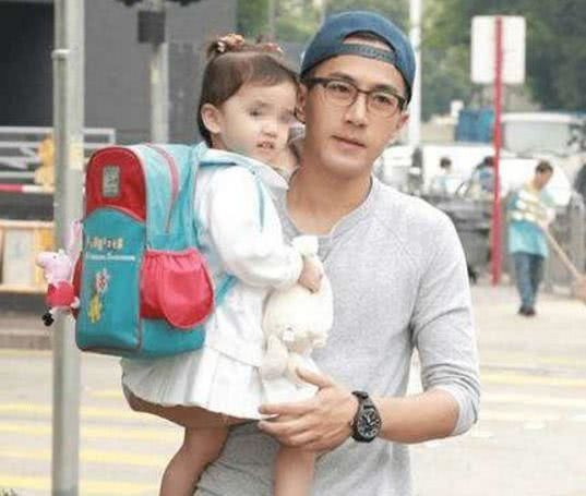 Chi phí học đáng kinh ngạc của con sao Hoa Ngữ: Lưu Đức Hoa bỏ ra 210 triệu, tiền xe của con trai Trương Bá Chi đã 34 triệu đồng ảnh 8