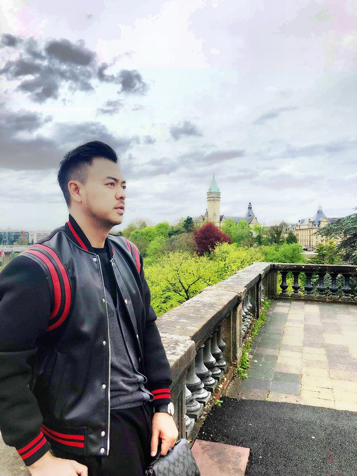 vẻ điển trai của chú quốc "đa tình" trong "về nhà đi con" hình 13 ve dien trai cua chu quoc "da tinh" trong "ve nha di con" hinh 13