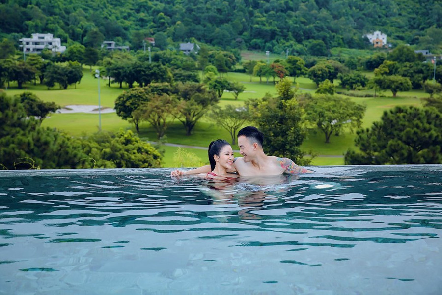 Sau ba năm ly hôn, Dũng "Về nhà đi con" lần đầu công khai tình tứ bạn gái nóng bỏng ảnh 10 Dũng