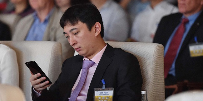 Ăn chơi khét tiếng, quý tử giàu có này tiêu tiền theo cách "khác người" hình ảnh 5 an choi khet tieng, quy tu giau co nay tieu tien theo cach "khac nguoi" hinh anh 5