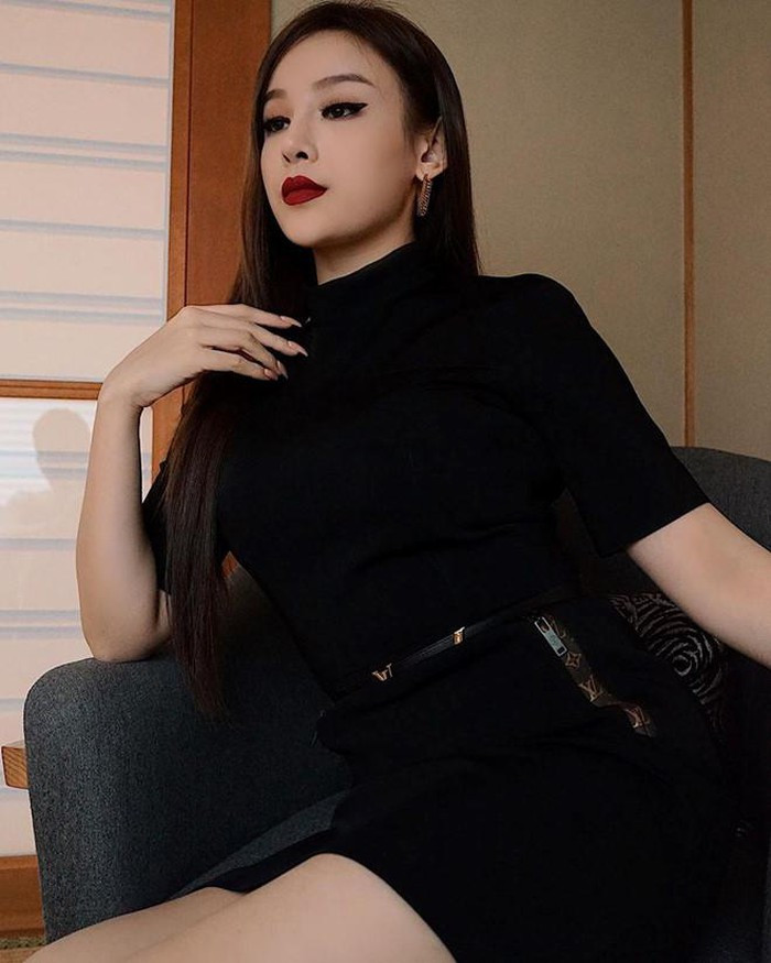 Dàn hot girl Việt đã xinh tự nhiên vẫn phẫu thuật thẩm mỹ ảnh 5 Dàn hot girl Việt đã xinh tự nhiên vẫn phẫu thuật thẩm mỹ ảnh 5