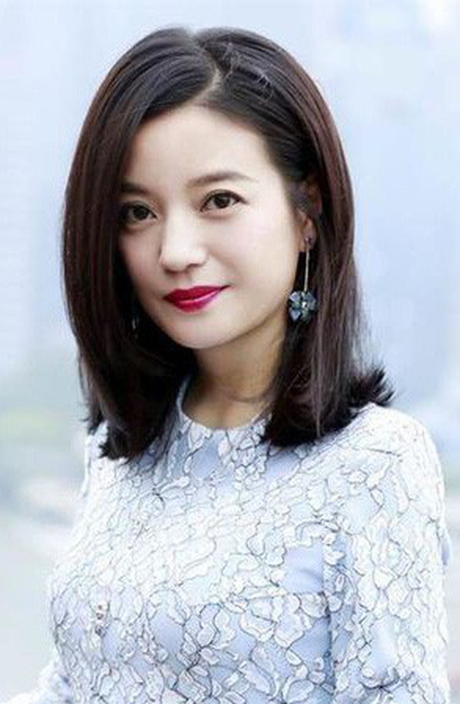 Bất ngờ ảnh thời đi học của Triệu Vy, Huỳnh Hiểu Minh, Phạm Băng Băng... ảnh 1 Bất ngờ với ảnh thời đi học của sao Hoa ngữ: Hồ Ca, Huỳnh Hiểu Minh khác hoàn toàn hiện tại, Chung Hán Lương, Phạm Băng Băng vẫn đẹp xuất sắc từ bé-2