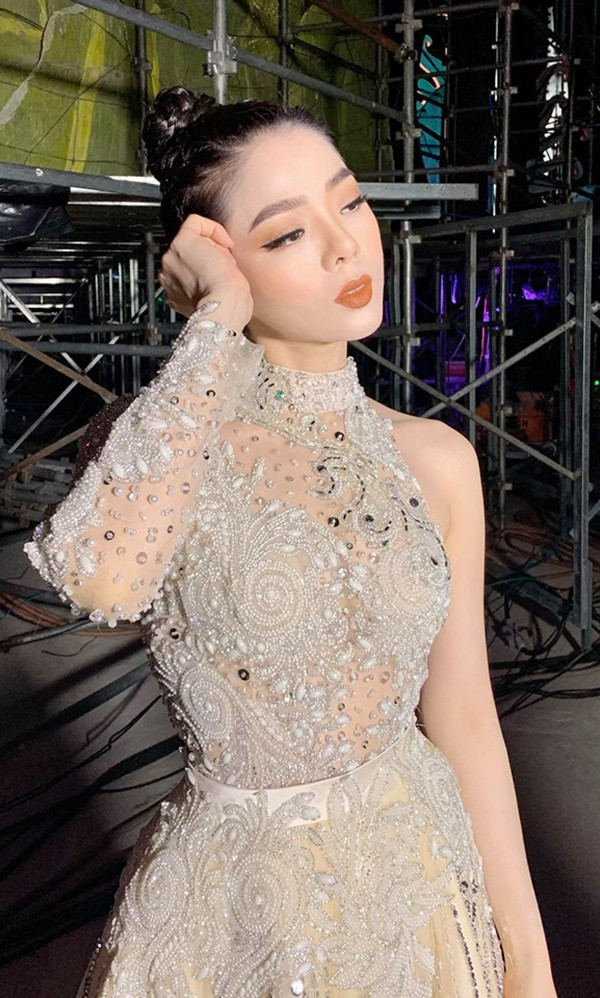 Bị chỉ trích chiếm sóng vô duyên tại chung kết Miss World Việt Nam, Lệ Quyên nói gì? ảnh 1 Sự kiện - Lệ Quyên nói gì khi bị chỉ trích chiếm sóng vô duyên tại chung kết Miss World Việt Nam? (Hình 2).