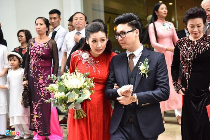 Loạt người đẹp từng dính tin đồn hẹn hò với thiếu gia Phillip Nguyễn, em chồng Hà Tăng ảnh 7 Loạt người đẹp từng dính tin đồn hẹn hò với thiếu gia Phillip Nguyễn, em chồng Hà Tăng ảnh 7