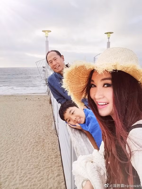 dau ngo phan kim lien lang lo nhat man anh da u60, co ong chong soai ca nhu the nay - 7