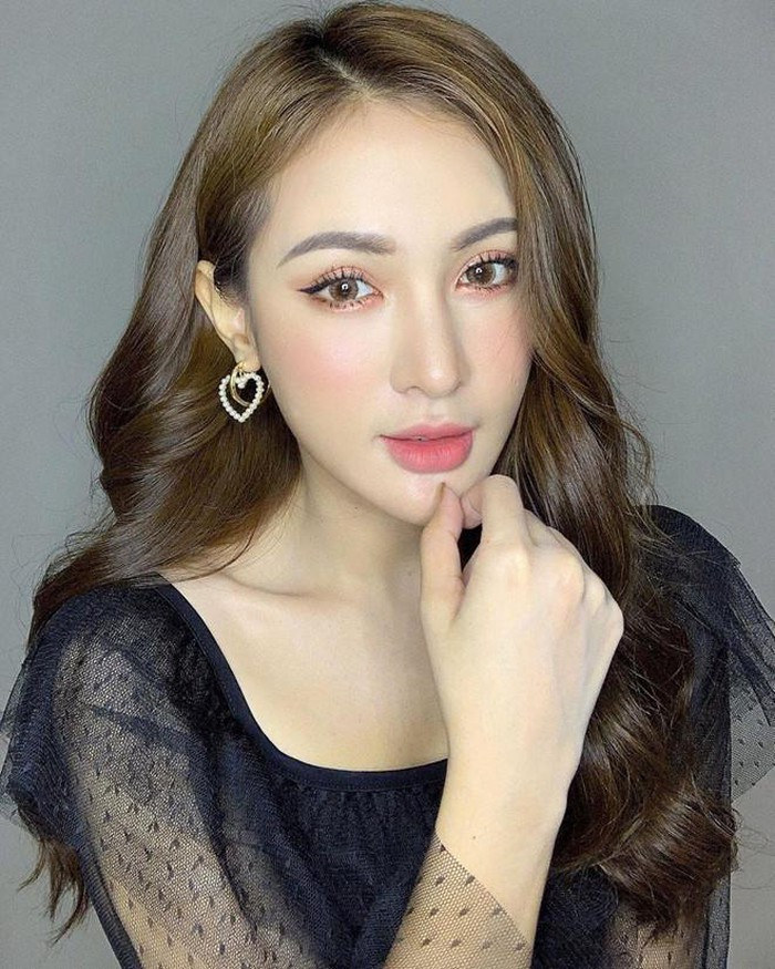 Dàn hot girl Việt đã xinh tự nhiên vẫn phẫu thuật thẩm mỹ ảnh 9 Dàn hot girl Việt đã xinh tự nhiên vẫn phẫu thuật thẩm mỹ ảnh 9